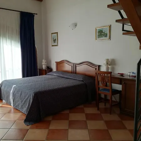 Dell'arzente Hotel 3*