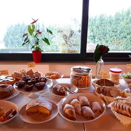 Dell'arzente فندق